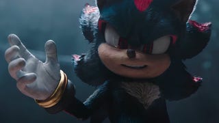 Shadow the Hedgehog is waving his hand mid-talking in Sonic the Hedgehog 3.